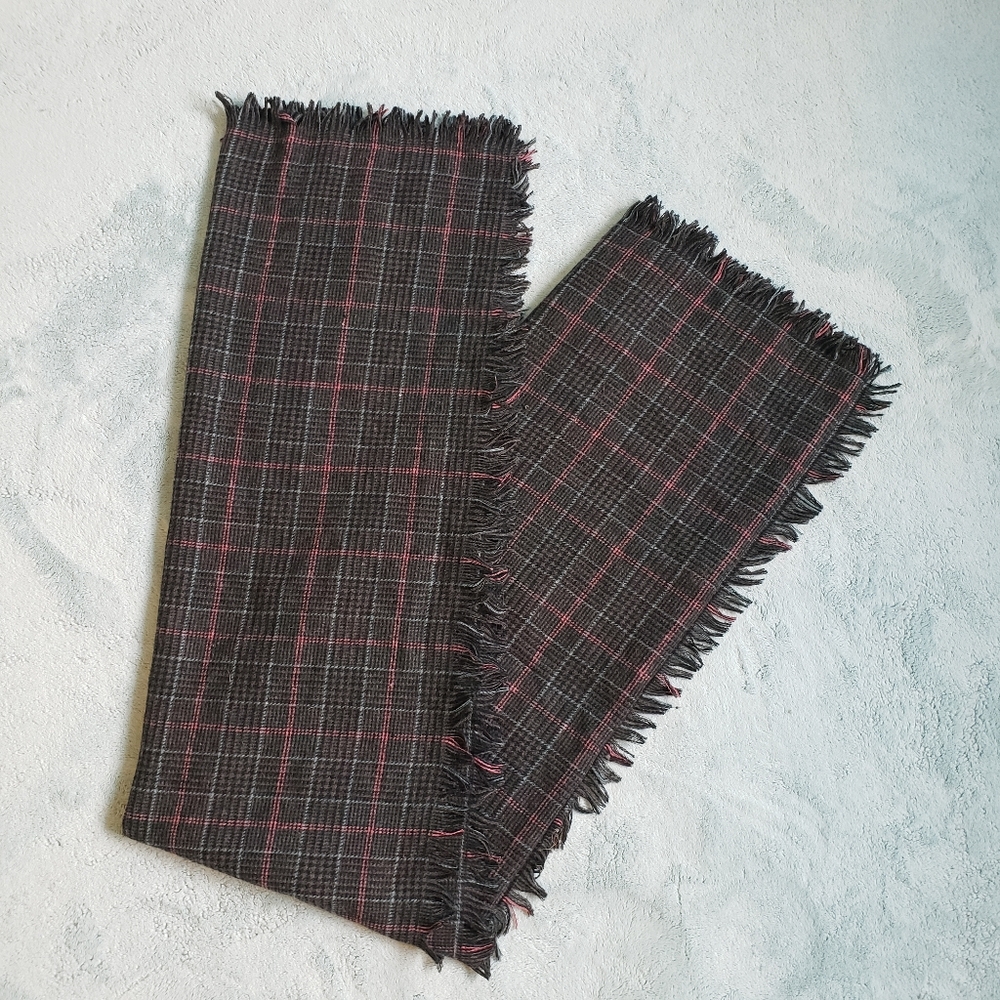 Grey blanket scarf